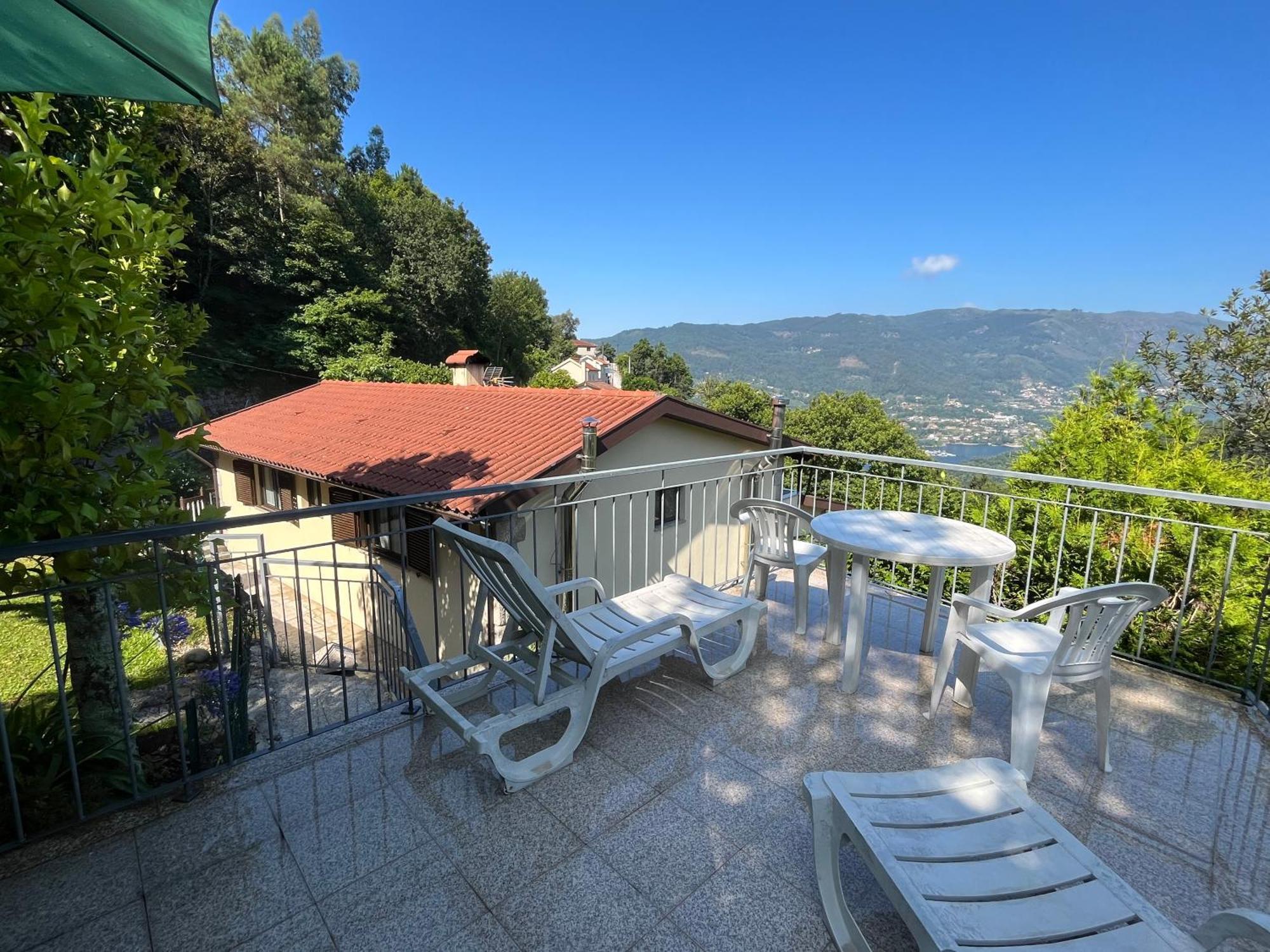 Casa De Casarelhos - Vistas Rio, Campo E Montanha - Lareira Apartment Geres Luaran gambar