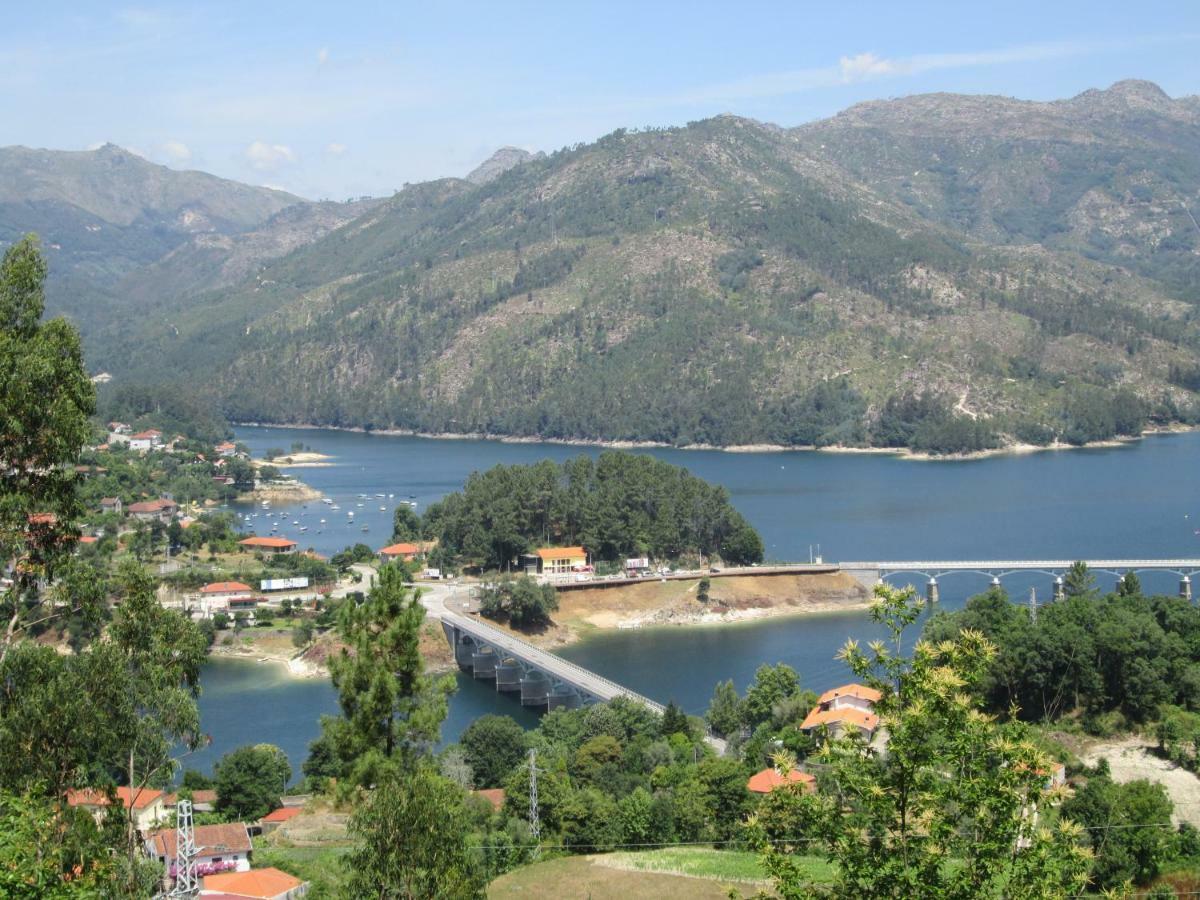 Casa De Casarelhos - Vistas Rio, Campo E Montanha - Lareira Apartment Geres Luaran gambar