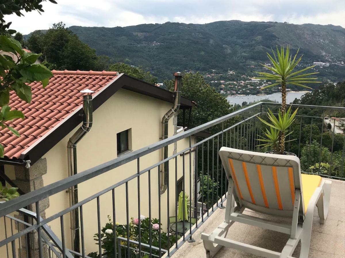 Casa De Casarelhos - Vistas Rio, Campo E Montanha - Lareira Apartment Geres Luaran gambar